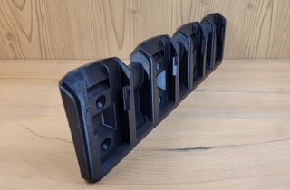 DEWALT 18V – 1 Soporte para 4 baterías