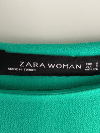 Blusa Zara verde manga larga