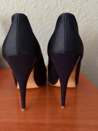 Zapato tacón Zara raso lazo azul