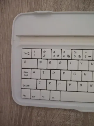 Mini teclado Bluetooth blanco