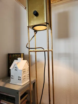 Lámpara de pie vintage dorada