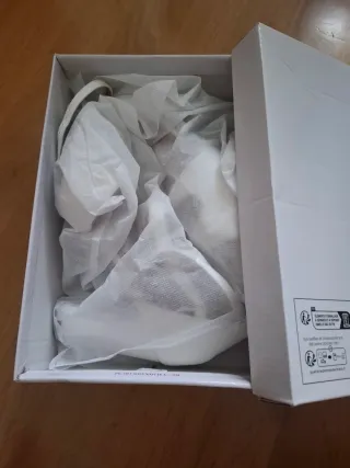 Sandalias de tacón blancas