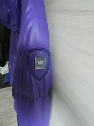 Abrigo plumífero morado mujer