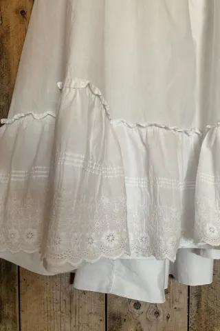 Antigua Enagua Victoriana maxi larga talla grande