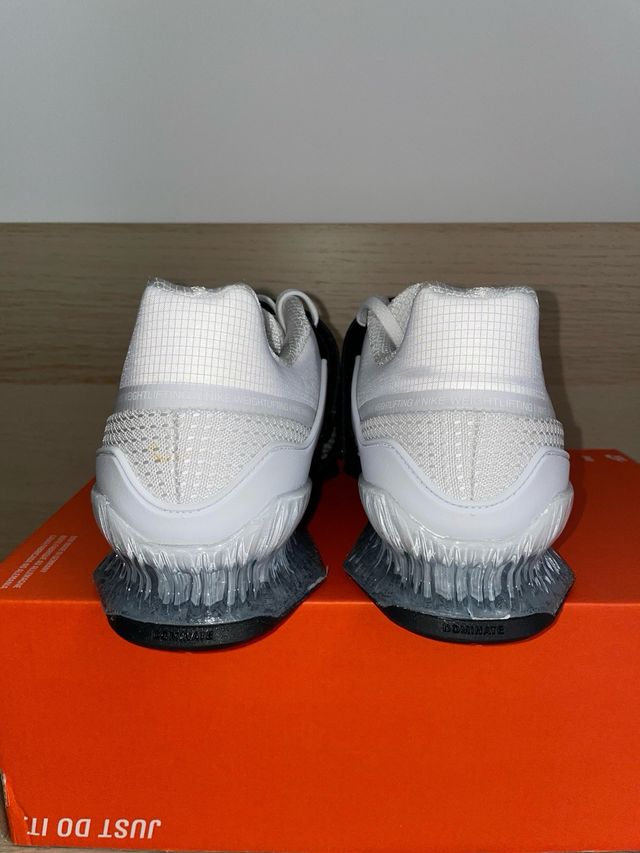 Nike Romaleos 4 ‘Black & White’