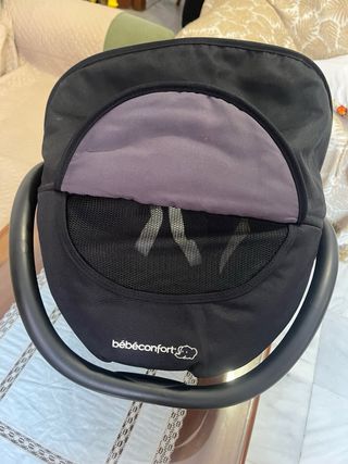 Silla de coche portabebés negra