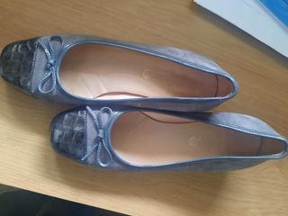 Manoletinas tacón mujer gris/marrón