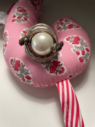 Anillo Uno de 50 Perla y Plata