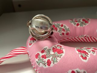 Anillo Uno de 50 Perla y Plata