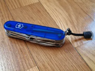 Navaja Victorinox Explorer Azul + Bolígrafo