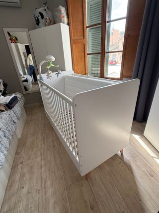 Cuna bebé/niño hasta 3-4 años marca Quax