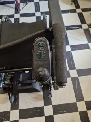 Silla  de ruedas Eléctrica " Quickie Rumba".