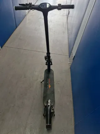 Patinete Eléctrico Red Bull Racing