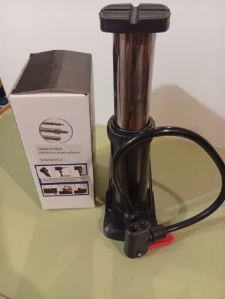 Bomba de pie para bicicleta