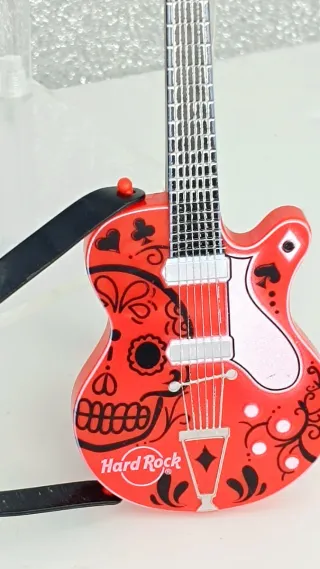Guitarra Hard Rock para Muñeca Barbie