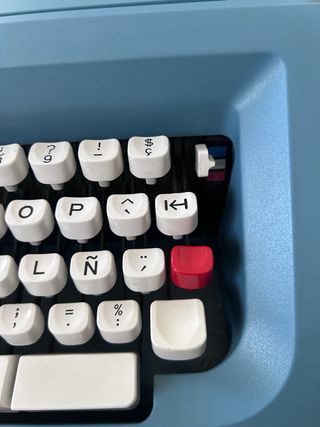 Máquina de escribir Olivetti Studio 46