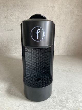 Cafetera Nespresso Fortaleza Negra