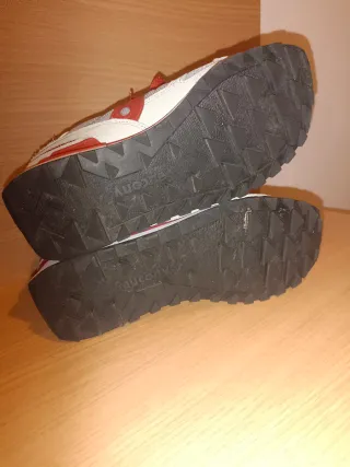 Zapatillas Saucony Talla 41 Plata y Rojo