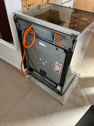 Cocina de gas con horno eléctrico