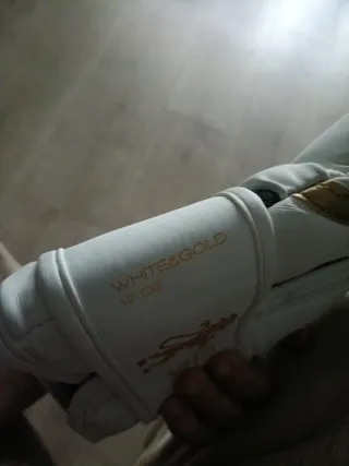 Guantes Leone 1947 White & Gold 12 oz