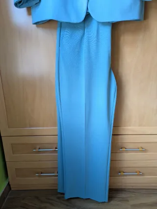 Traje sastre azul Pull&Bear.