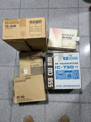 Lotes de Cajas de Radioafición Kenwood Icom.