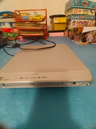 Reproductor DVD ST ZX-400 sin mando