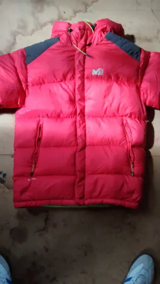 Anorak plumas Millet rojo y gris