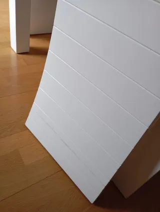 Mesa comedor y 4 sillas blancas