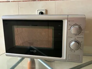 Microondas Saivod MSG-2814s con grill