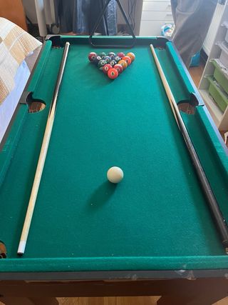 Futbolín, Hockey, Ajedrez, Damas, Billar