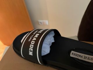 Chanclas Steve Madden Negras