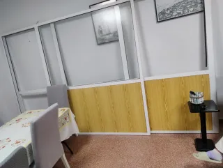 Estructura metálica divisoria de espacio