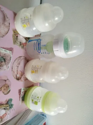 Lote 4 Biberones MAM y Dr. Brown's