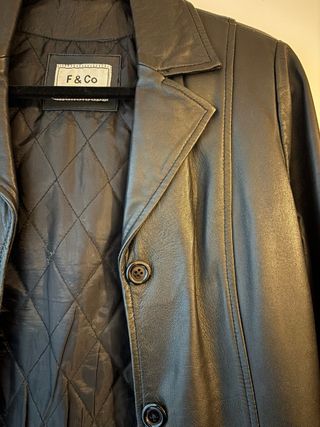Gabardina de cuero F&Co negra mujer vintage