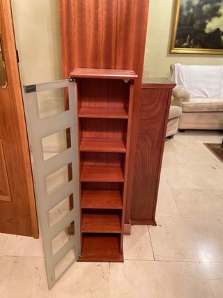 2 Muebles almacenaje madera y cristal
