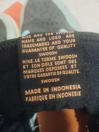 Nike Air Jordan 1 Naranja y Turquesa