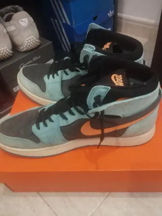 Nike Air Jordan 1 Naranja y Turquesa
