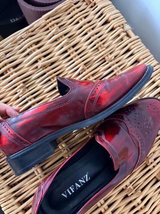 Zapatos VIFANZ rojos y marrones