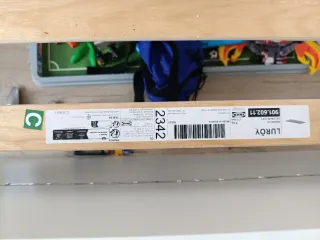 Cama IKEA SLAKT con somier y dos baldas para pared