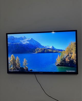 Smart TV Telefunken 42 Negra sin las  patas