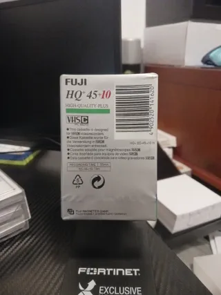 Cinta VHS-C Fuji HQ+ 45+10 Precintada
