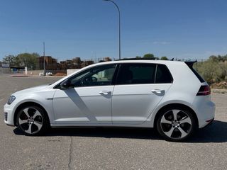 Volkswagen Golf GTI 2015 Mk7