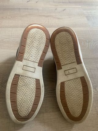 Botas Hombre Media Caña Marrones La suela esta al