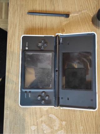 Nintendo DSi Negra + Pokemon Perla