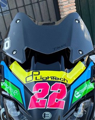 Cúpula TMAX 560 Carbono Negra