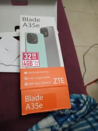 Teléfono azulmóvil negro