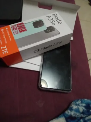 Teléfono azulmóvil negro