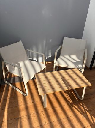 Conjunto jardín: banco y mesa