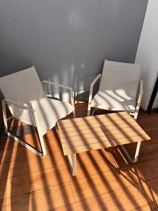 Conjunto jardín: banco y mesa